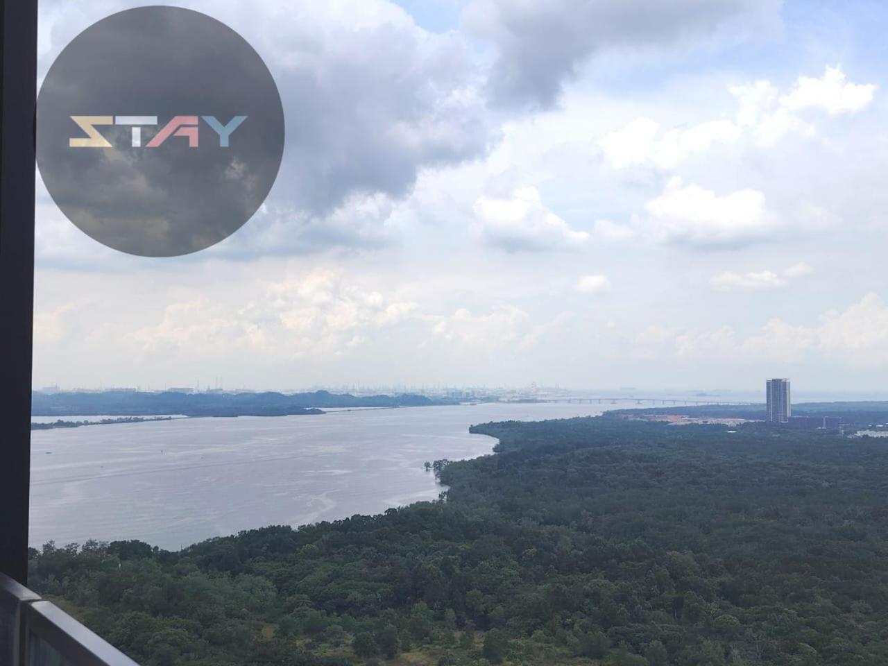 Almas Cozy Studio Escape Netflix 100Mbps Bystay Nusajaya (Iskandar Puteri) Exterior foto